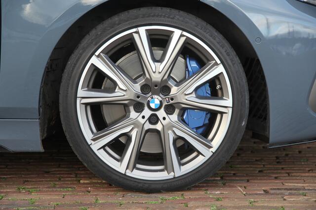 BMW 1-SERIE M135i xDrive High Executive Edition