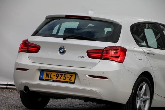BMW 1-SERIE 118i Automaat Centennial High Executive - 136 pk **Leer