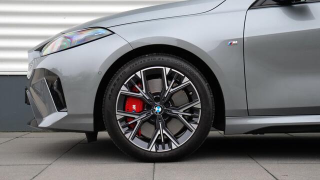 BMW 1-SERIE 120 M Sport Pro | Harman/Kardon | Head-up | Driving Assistant Plus | Comfort Access