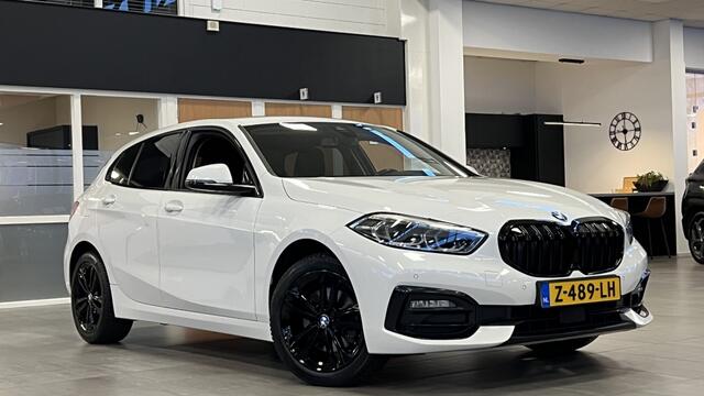 BMW 1-SERIE 118i High Exec | Navi | Cruise | Stoelverwarming