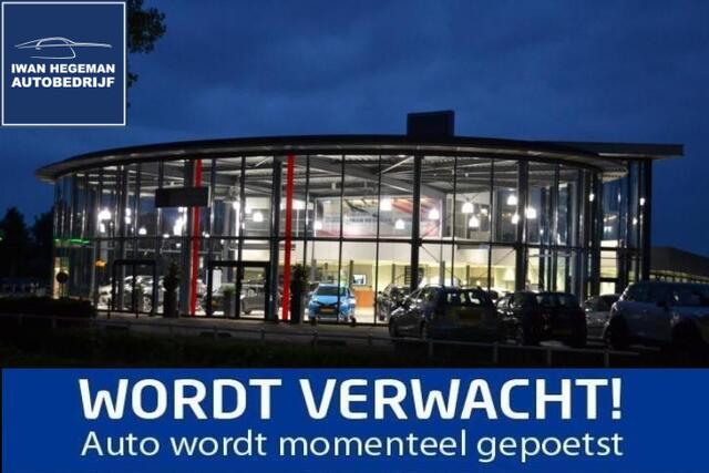 BMW 1-SERIE 118i Executive Edition | Navigatie | ECC | PDC | Sportstoelen | Cruise Control BMW 1-serie 118i Executive Edition