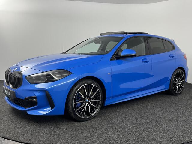 BMW 1-SERIE 118i Business Edition Plus | M-Sport | Panoramadak | Trekhaak