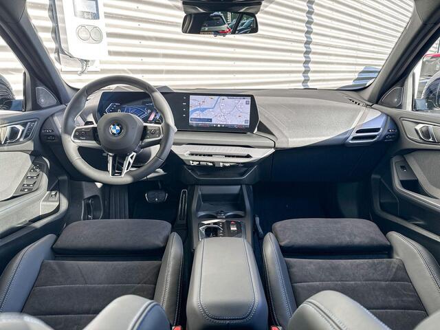 BMW 1-SERIE 120 M Sport Design Edition M Sportpakket Pro / Innovation Pack / Panoramadak / Harman-Kardon