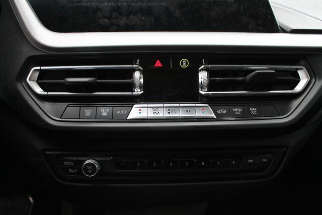 BMW 1-SERIE 120i Executive M Sport Automaat / M Sport steering / Sportstoelen / LED / Cruise Control / Parking Assistant / Live Cockpit Professional / M Sportonderstel