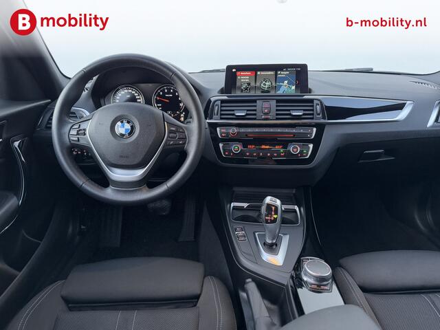 BMW 1-SERIE 118i Executive Sportline Automaat Apple CarPlay | Sportstoelen | LED Koplampen | PDC achter
