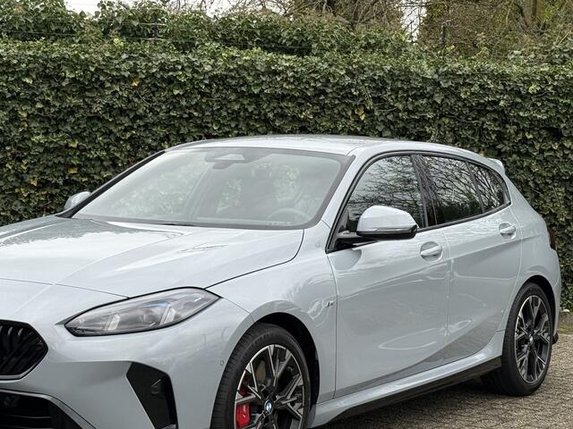 BMW 1-SERIE 5-deurs 120 M-Sport Pro | Stoelverw. | Shadow Line | Comfort Access