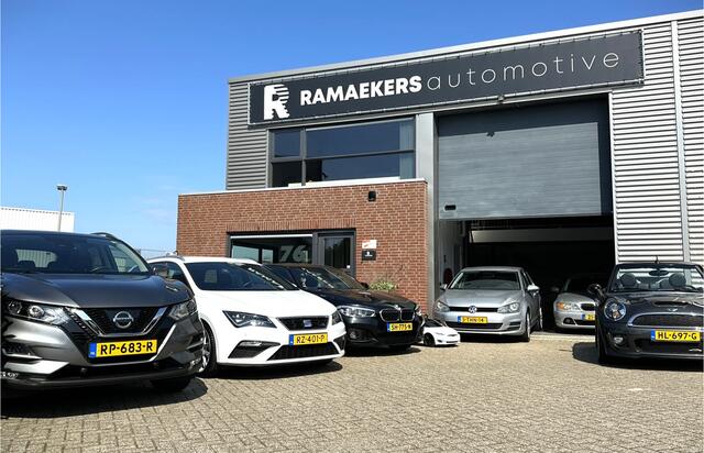 BMW 1-SERIE M140i Shadow Edition Sper differentieel / Elec. stoel / Camera / M-Performance uitlaat /