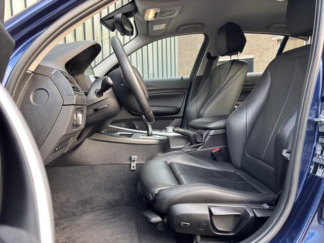 BMW 1-SERIE 118i High Executive | Leder | Camera | Parkeersensoren V&A | Stoelverwarming | Prijs Rijklaar!!