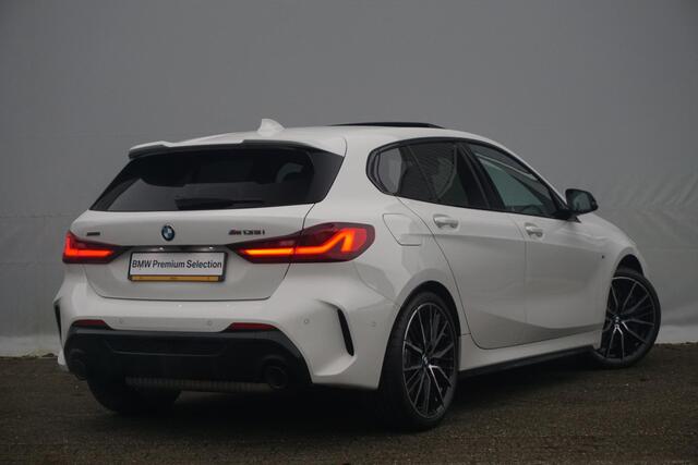 BMW 1-SERIE 5-deurs M135i xDrive | Comfort Pro Pack | M Performance Pack | Travel Pack