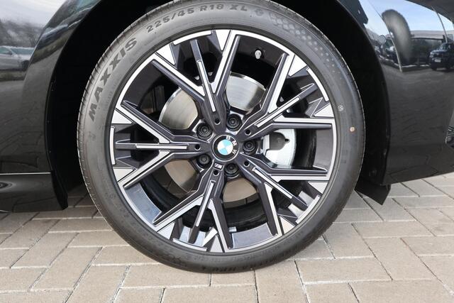 BMW 1-SERIE 120 | M Sportpakket | Equipment Pack
