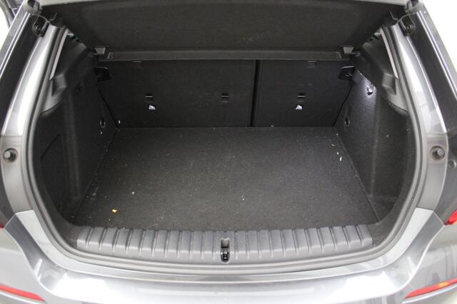 BMW 1-SERIE 116d Executive - Cruise, Navi