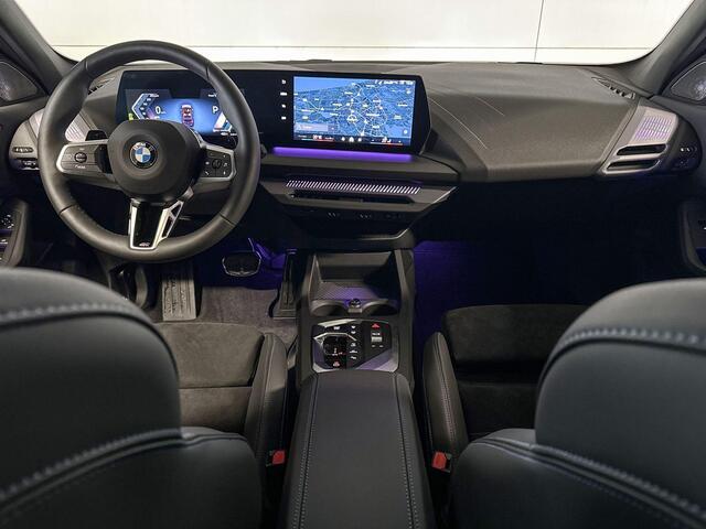 BMW 1-SERIE 120 M Sport Design Edition | M Sportpakket Pro | Dak uitgevoerd in zwart