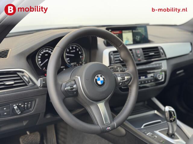 BMW 1-SERIE 118i High Executive M-Sport Schuif/Kanteldak | Apple CarPlay | Achteruitrijcamera | DAB | HIFI | Sportstoelen