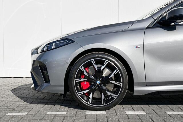BMW 1-SERIE 120 M Sport Design Edition BMW 1-serie 120 M Sport Design Edition