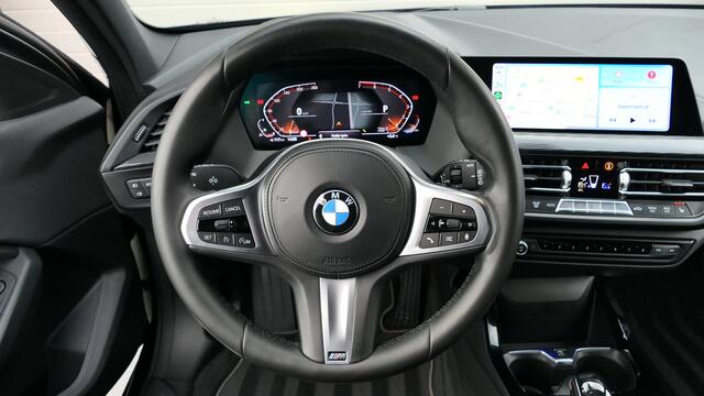 BMW 1-SERIE 118i Executive Edition |Vol Opties|zeer goede staat!|