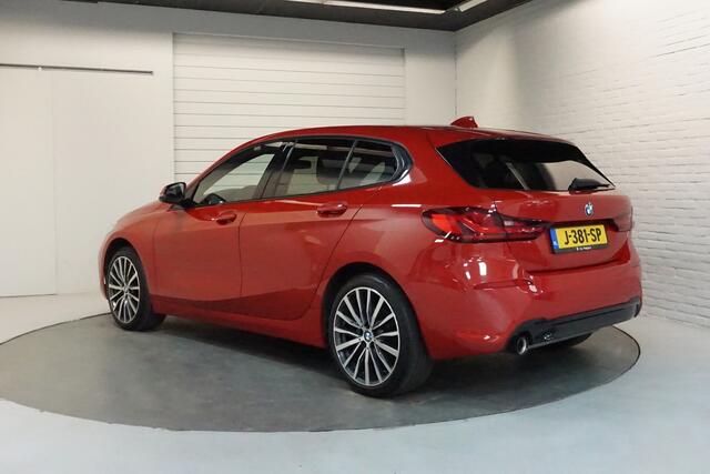 BMW 1-SERIE 118i Apple Carplay | Half Leder | Sportline | Live Cockpit