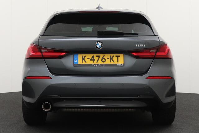 BMW 1-SERIE 118i Exe. Sport Line Camera Climate H-Leder/Sportstoelen