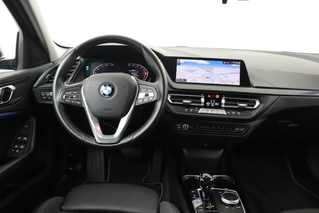 BMW 1-SERIE 118i Exe. Sport Line Camera Climate H-Leder/Sportstoelen