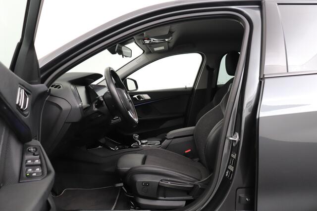BMW 1-SERIE 118i Exe. Sport Line Camera Climate H-Leder/Sportstoelen