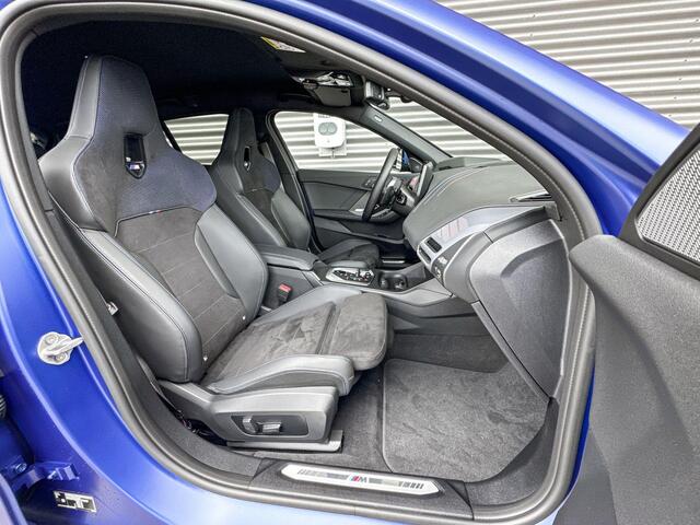 BMW 1-SERIE 120 / M-Sport Pro / Driving Assistant Professional / M Sportstoelen