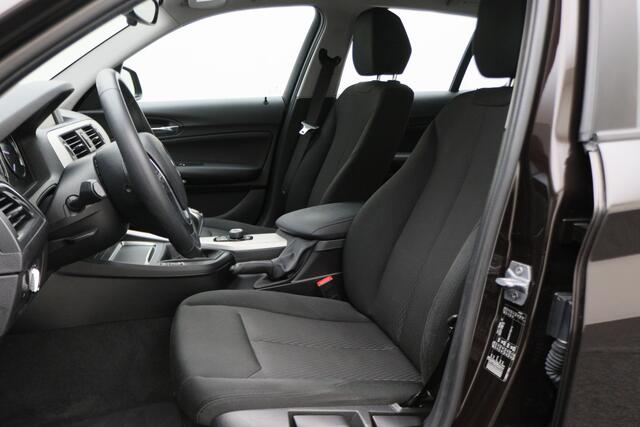 BMW 1-SERIE 116i Cruise, Climate, Stoelverwarming, LED, Bluetooth