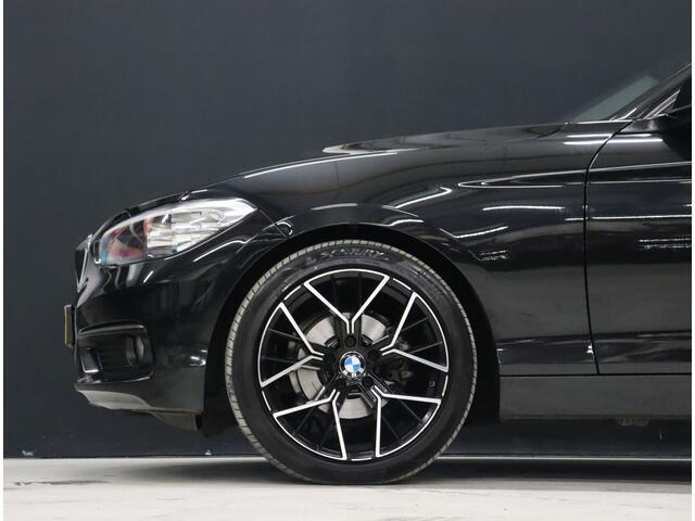 BMW 1-SERIE 118i M Sport [SCHUIFKANTELDAK, M-STUUR, VOL LEDER, PDC, CRUISE CONTROL, LED, NAVIGATIE, NIEUWSTAAT]