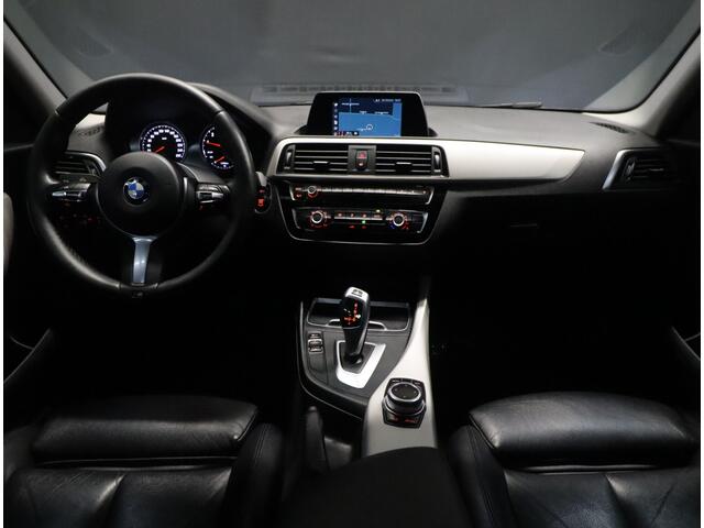 BMW 1-SERIE 118i M Sport [SCHUIFKANTELDAK, M-STUUR, VOL LEDER, PDC, CRUISE CONTROL, LED, NAVIGATIE, NIEUWSTAAT]
