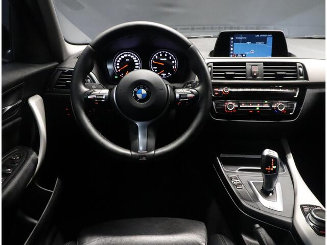 BMW 1-SERIE 118i M Sport [SCHUIFKANTELDAK, M-STUUR, VOL LEDER, PDC, CRUISE CONTROL, LED, NAVIGATIE, NIEUWSTAAT]
