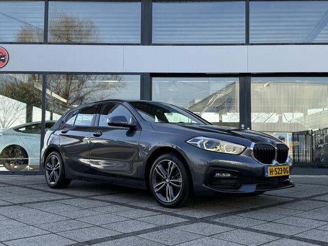 BMW 1-SERIE 116d Executive Edition | Live Cockpit | Sfeerverlichting | Apple Carplay |