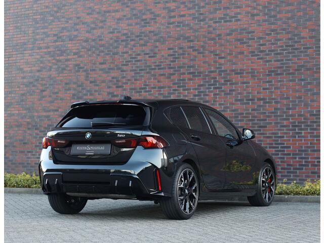 BMW 1-SERIE 120 *Pano*360*HUD*H/K*M-Sport Pro*