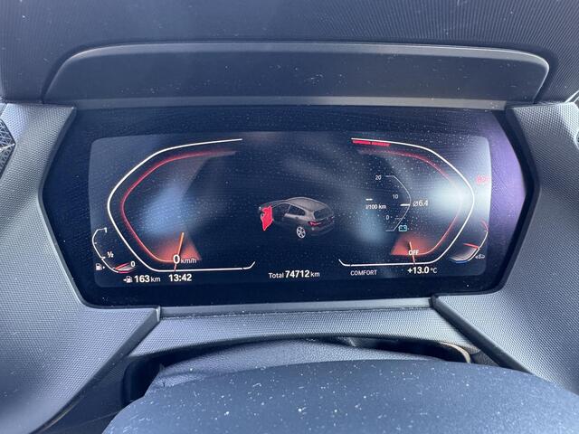 BMW 1-SERIE 118i Executive Edition | Sportline | 17inch lm velgen | Navigatie Professional | Led lampen