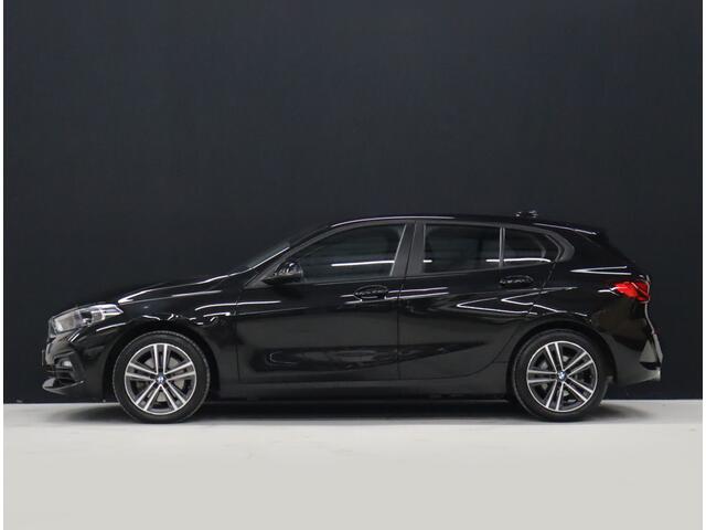 BMW 1-SERIE 116i Business Edition [DIGITAL DASH, CRUISE CONTROL, APPLE CARPLAY, PDC V+A, STUUR EN STOELVERWARMING, CLIMATE CONTROL, NAVIGATIE, NIEUWSTAAT]