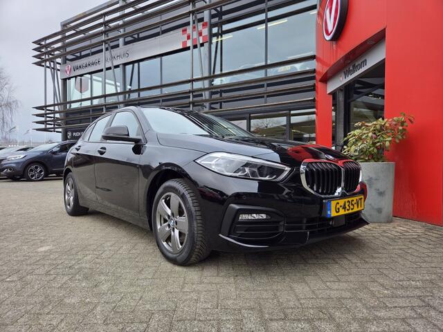 BMW 1-SERIE 118i Executive Edition A/T | Navi | Trekhaak | Cruise