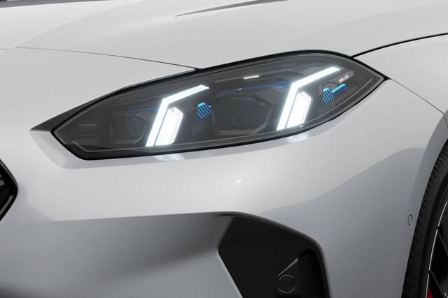 BMW 1-SERIE 123 xDrive | M Sport Pro | Premium Pack | Glazen Panoramadak