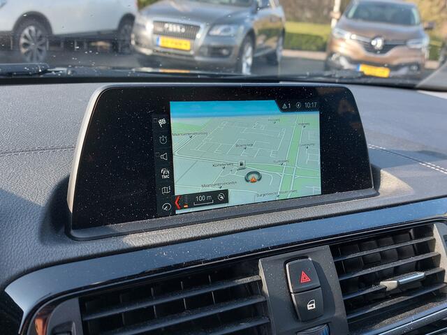 BMW 1-SERIE 118i 136pk Automaat Executive Sport-Line | Origineel NL | Navi | Clima | Cruise | Bluetooth Carkit+Streaming | Led Koplampen | Licht+Regensensor | Pdc | Mistlampen | Privacy Glass | 16''lm