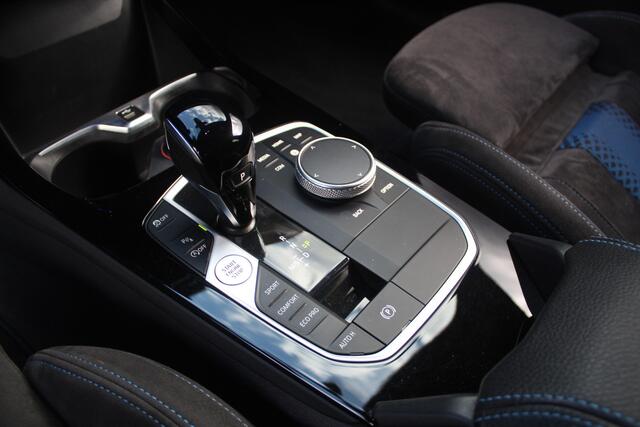 BMW 1-SERIE 118i M-sport | Kuipstoelen | Dealer onderhouden