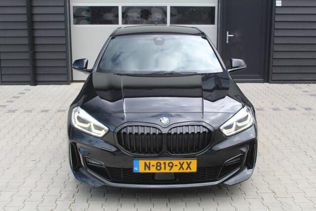 BMW 1-SERIE 118i M-sport | Kuipstoelen | Dealer onderhouden