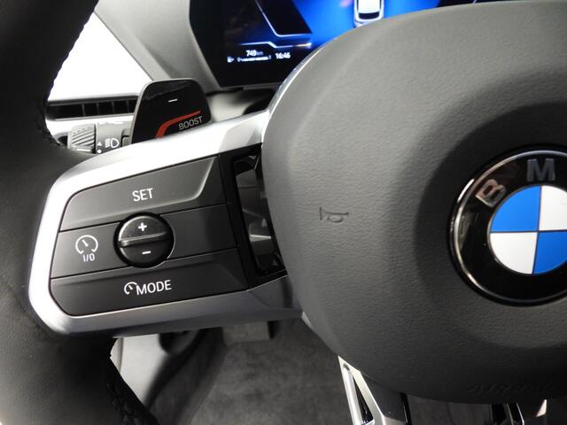 BMW 1-SERIE 5-deurs 120 | M-Sportpakket | LED | Navigatie | Elektr. zetels | Stoelverwarming | Keyles go | DAB | Harman-kardon sound | Alu 19 inch