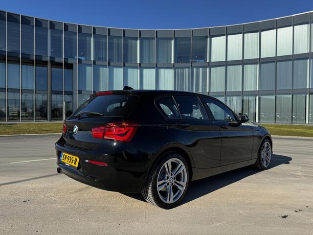 BMW 1-SERIE 116i Centennial Executive LED Navi onbeschadigde 18" Originele BMW velgen