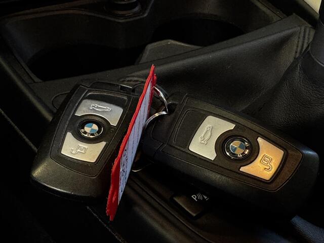 BMW 1-SERIE 116i Centennial Executive LED Navi onbeschadigde 18" Originele BMW velgen