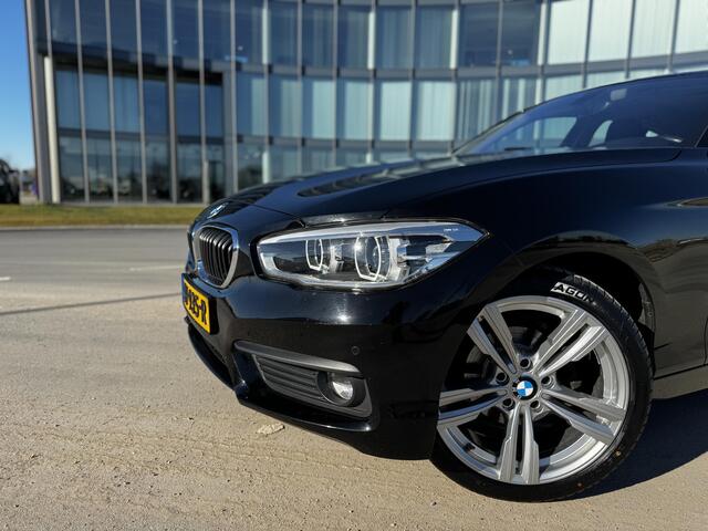 BMW 1-SERIE 116i Centennial Executive LED Navi onbeschadigde 18" Originele BMW velgen