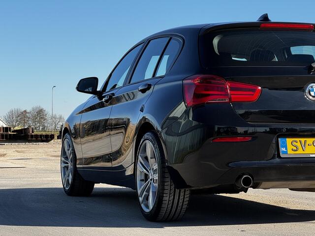BMW 1-SERIE 116i Centennial Executive LED Navi onbeschadigde 18" Originele BMW velgen