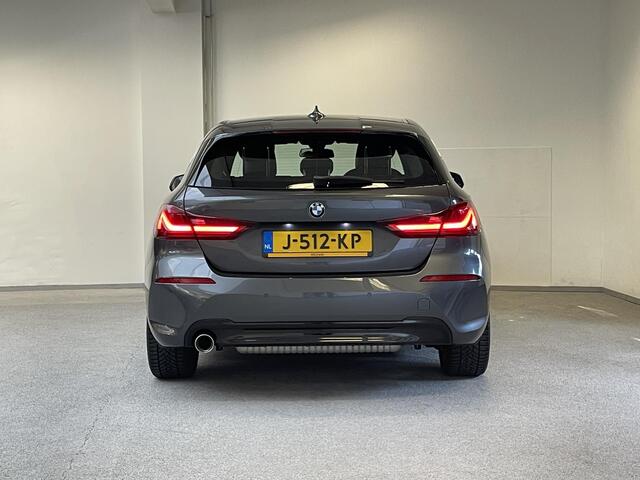 BMW 1-SERIE 118i Corporate Executive | 1e-EIG | CARPLAY | ORG.NL | DEALERONDERHOUDEN |