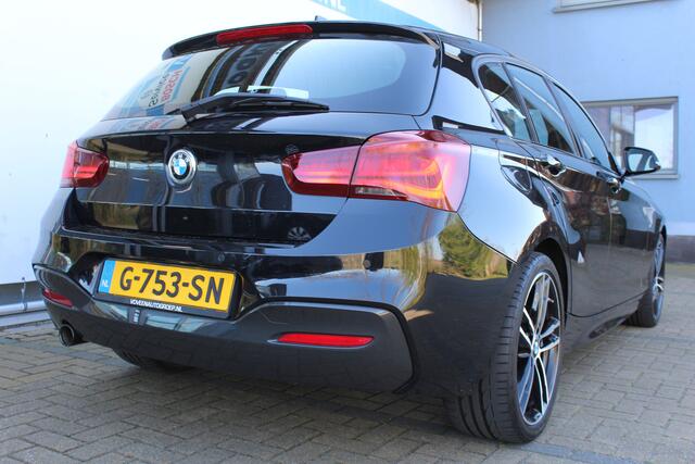 BMW 1-SERIE 118i M Sport Shadow Automaat | Incl. 12 maanden Garantie | M-pakket | Stoelverwarming | Cruise controle | Parkeersensoren V+A | Navigatie | Climate controle | Angel eyes | LED koplampen | Keyless start | Zwarte hemelbekleding | Volledig lederen bekleding 