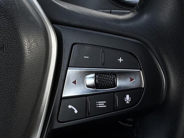 BMW 1-SERIE 118i Executive Edition Prijs Inclusief Onderhoud & 12 Maand BOVAG Garantie | Trekhaak Afneembaar | Climate Control |