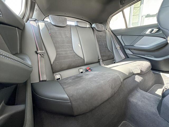 BMW 1-SERIE 120 M Sportpakket Pro / Innovation Pack