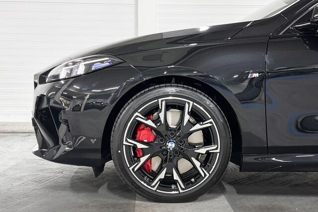 BMW 1-SERIE 120 | M-Sport Pro | Innovation Pack | Driving Assistant Plus | Harman/Kardon | Panoramadak | Comfort Access