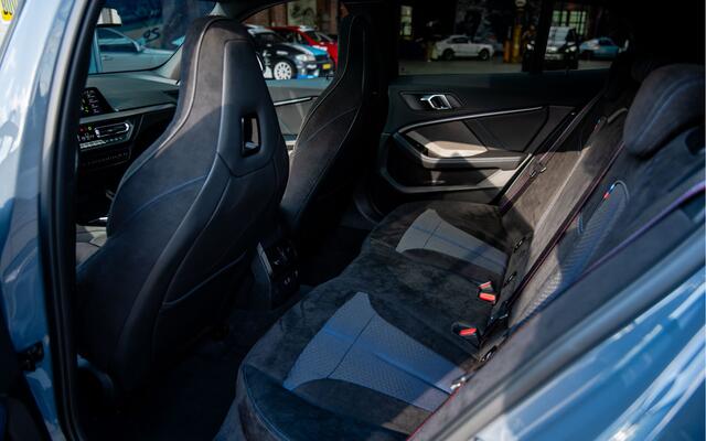 BMW 1-SERIE 128ti High Executive *Sportstoelen Alcantara | Harman Kardon | MAXTON | Head-Up | PANO*