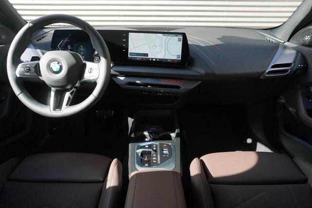 BMW 1-SERIE 5-deurs 120 M Sportpakket | Premium Pack | Harman-Kardon sound system | Parking Assistant