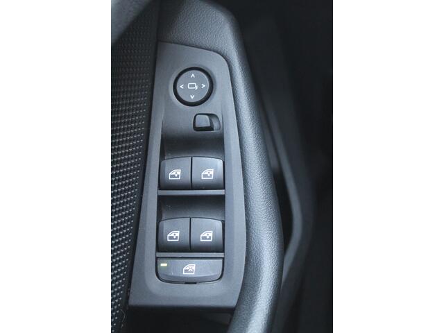 BMW 1-SERIE 118i Airco l Cruise control l Navigatie l AppleCarPlay/AndroidAuto